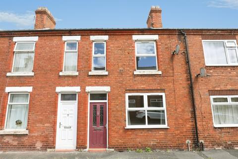 2 bed property, in William Street, £160,000