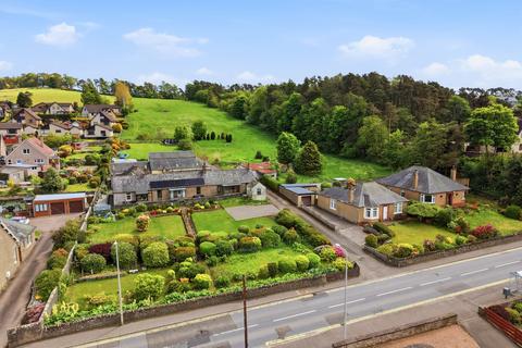 2 bed property, in 129 Dundee Road, £90,000