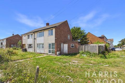 3 bed property, in Oxford Road, £200,000