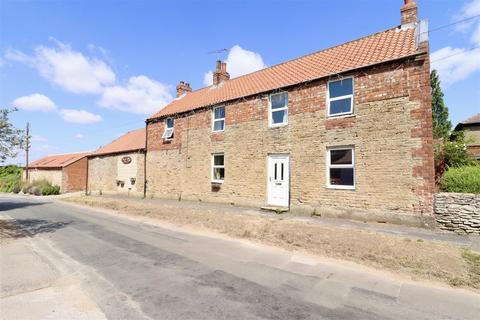 3 bed property, in Nordham, £350,000