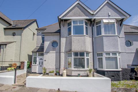 3 bed property, in Beechcroft Road, £325,000