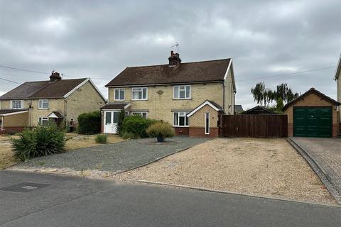 3 bed property, in Windgap Lane, £275,000