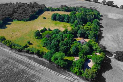 3 bed property, in Great Bardfield, £975,000