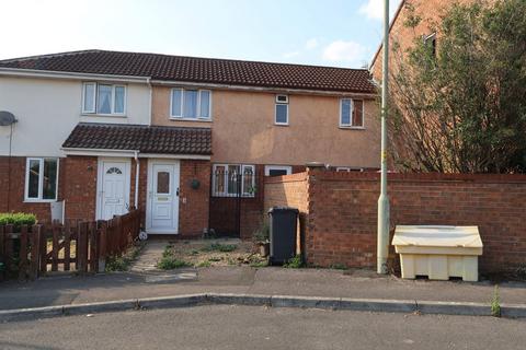 2 bed property, in Greenhill Court, £180,000