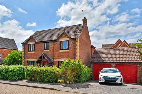 4 bed property, in Shenley Brook End, £635,000