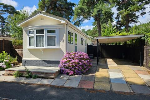 2 bed property, in California Country Park, £130,000