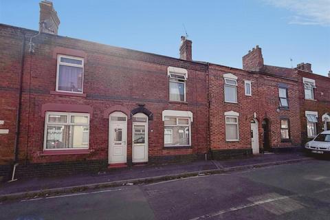 2 bed property, in Rigg Street, £80,000