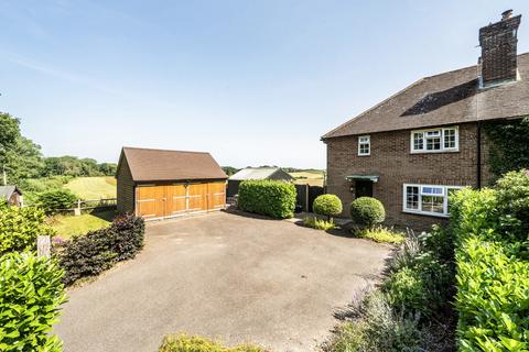 3 bed property, in Gildridge Farm Cottages, £595,000