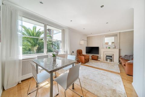 3 bed property, in Lord Napier Place, £925,000