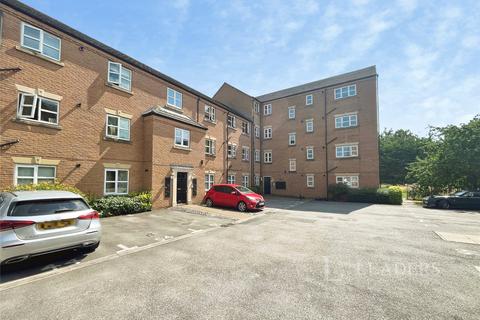 2 bed property, in Coral Close, £120,000