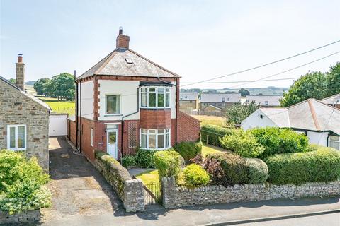 3 bed property, in Hexham NE47, £300,000