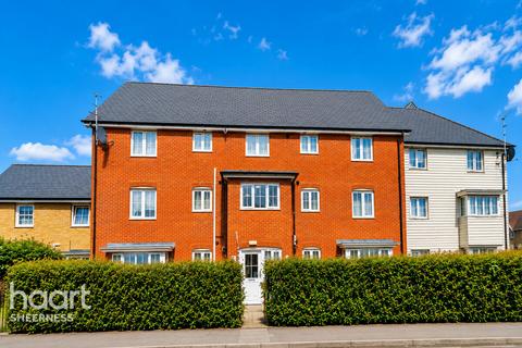 1 bed property, in Peony Crescent, £150,000