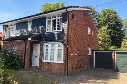 1 bed property, in Chilbolton, £225,000