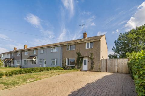 3 bed property, in Belgrave Road, £335,000