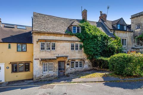 4 bed property, in St. Marys Street, £475,000