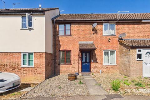 2 bed property, in Basham Street, £180,000
