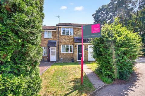 2 bed property, in Crofton Close, £365,000