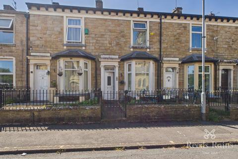 2 bed property, in Smalley Street, £90,000