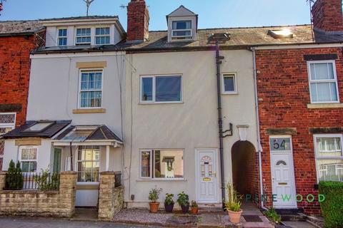3 bed property, in Fanshaw Road, £225,000