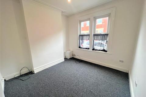 4 bed property, in Balfour Road, £158,000