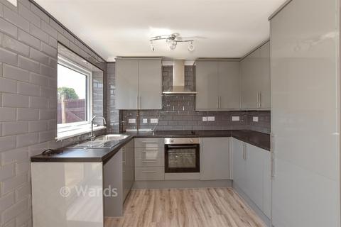 3 bed property, in Coniston Drive, £280,000