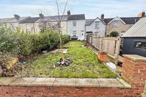 2 bed property, in Front Row, £50,000