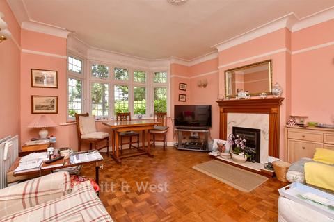 3 bed property, in Shirley Church Road, £550,000