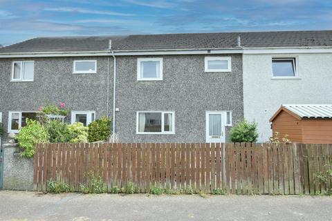3 bed property, in 6 Wallace Place, £163,500