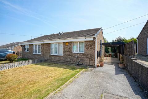 2 bed property, in Greenfield Gardens, £175,000