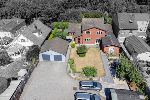 4 bed property, in Fern Cottage, £675,000