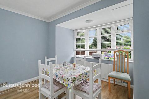 3 bed property, in Hanley Road, £190,000