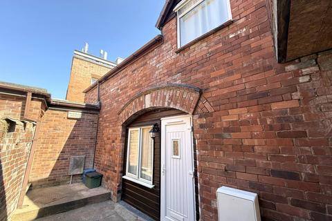 2 bed property, in Rolle Street, £195,000