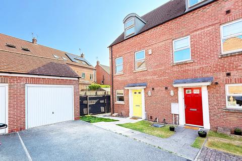 3 bed property, in Noble Court, £340,000