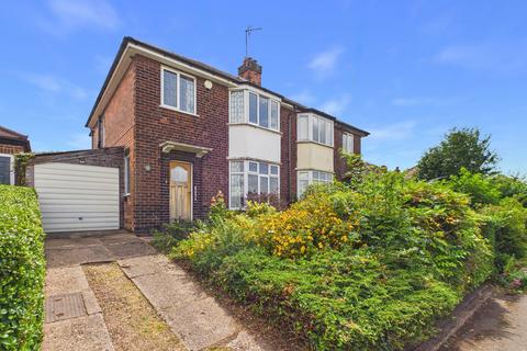 3 bed property, in Maltby Road, £260,000