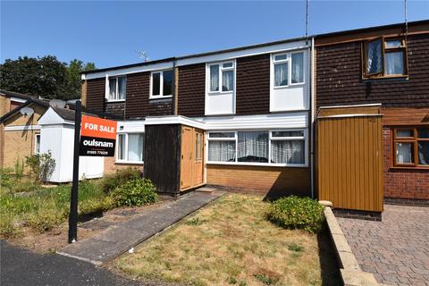 3 bed property, in Shepherds Green, £170,000