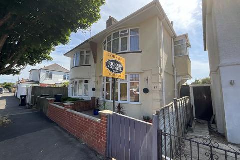3 bed property, in Fenton Road, £450,000