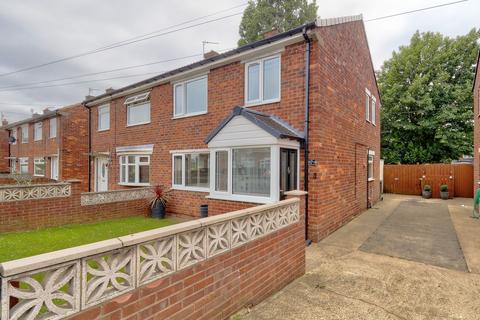 3 bed property, in Nightingale Road, £120,000