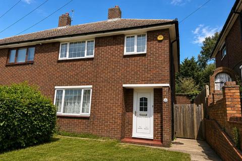 3 bed property, in Brow Crescent, £410,000