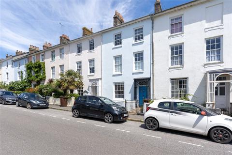 4 bed property, in Clarence Street, £395,000