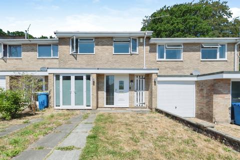 3 bed property, in Viscount Walk, £300,000