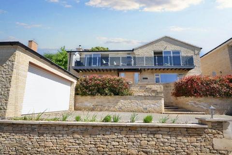4 bed property, in Dock Lane, £800,000