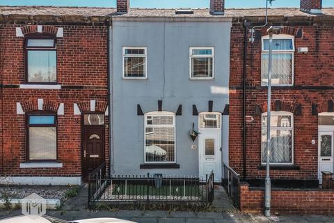 2 bed property, in Brookshaw Street, £175,000