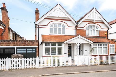 4 bed property, in Weston Park, £1,150,000