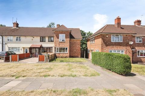 3 bed property, in Sheddington Road, £220,000