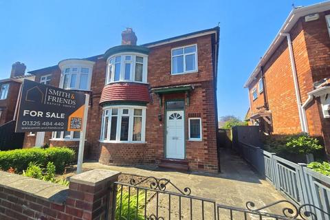 2 bed property, in Brankin Drive, £130,000
