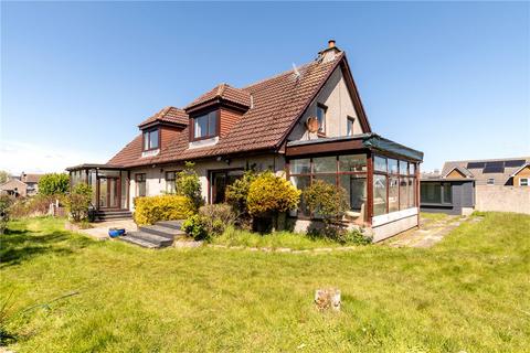 4 bed property, in The Sheiling, £290,000