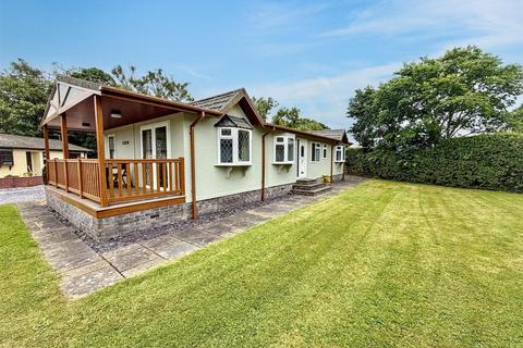 3 bed property, in Parc Y Wern, £145,000
