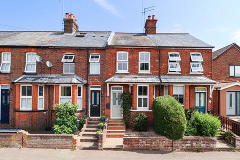 3 bed property, in Salisbury Road, £600,000