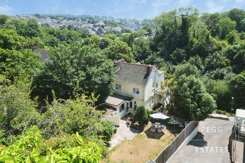 4 bed property, in Teignmouth Road, £450,000