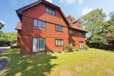 1 bed property, in Aldermoor Road, £150,000